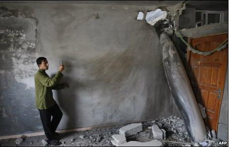 bomb_in_gaza.jpg